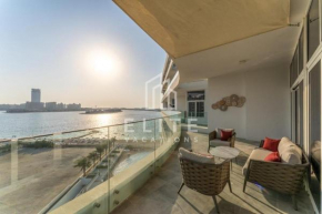 Stunning 1 Bedroom with Sea Views and Beach Access